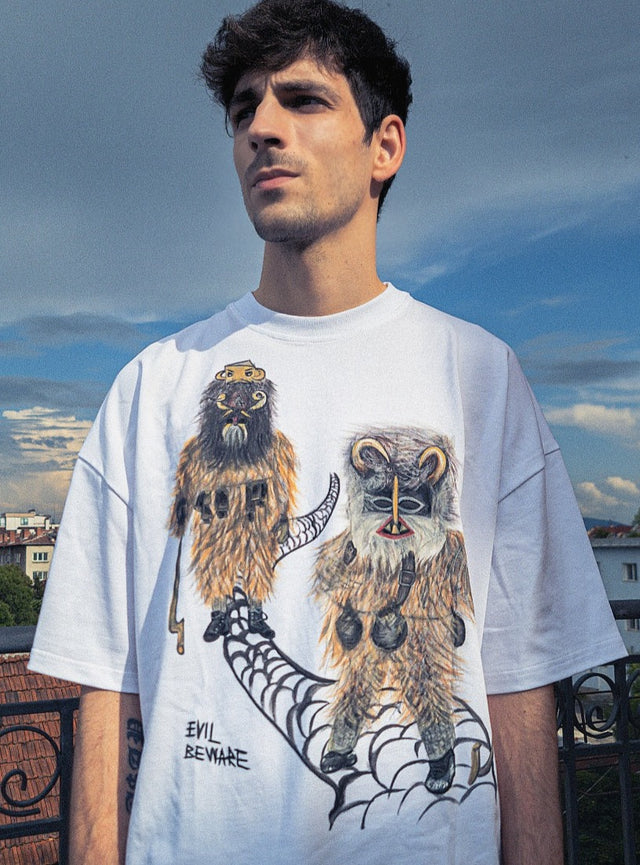 Kukeri Tee