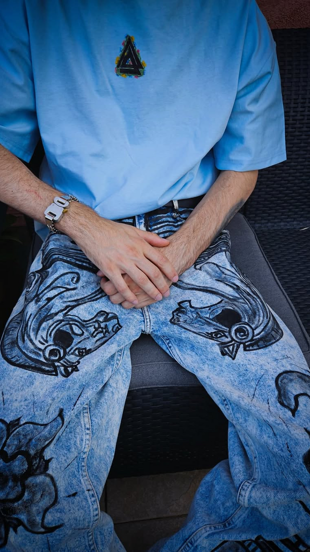 <h3><strong>WORLDWIDE SHIPPING</strong></h3>